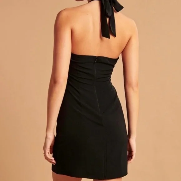 Abercrombie & Fitch Black Strapless Halter-Tie Mini Dress - Picture 2 of 8